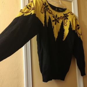 ANGENIE Woman Sweater
